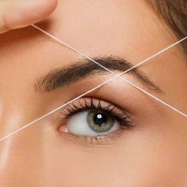 Imagen depilación facial con hilo en Patricia Osorio's Beauty